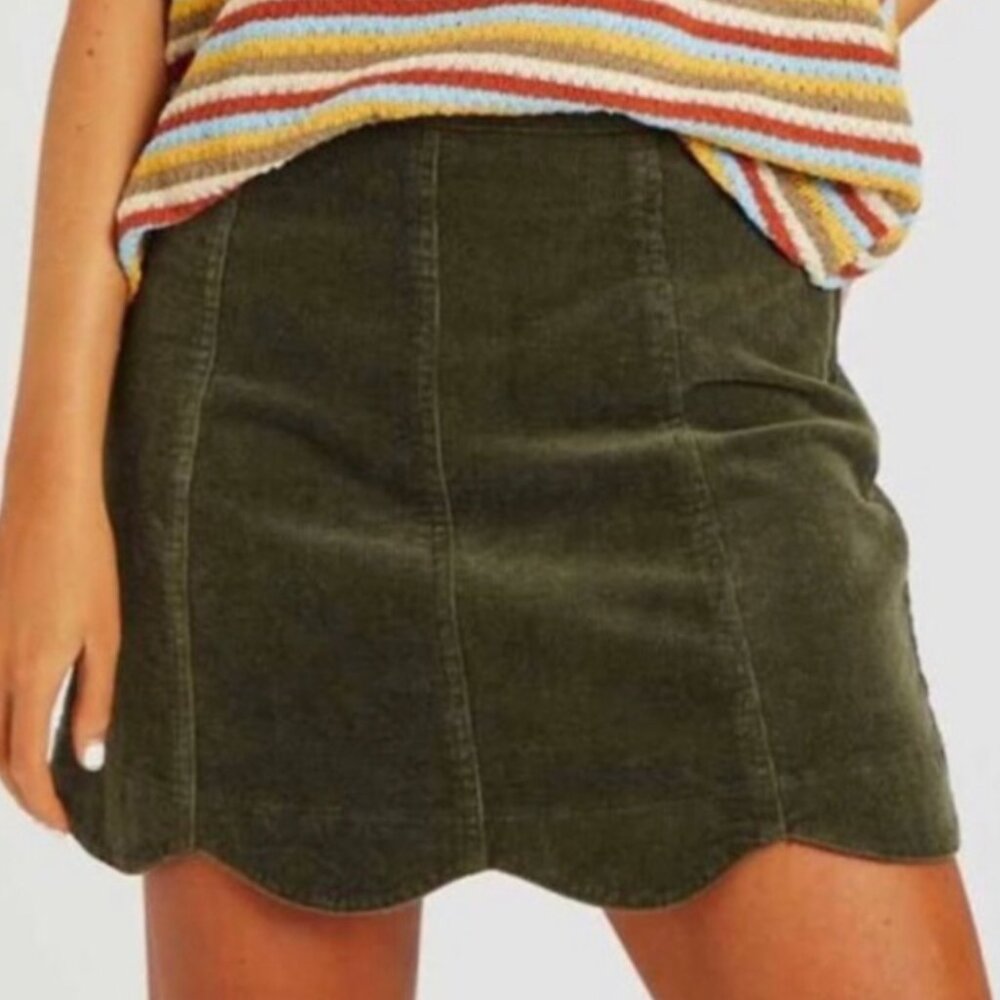 Altar'd State Dark Green Corduroy Scalloped Edge Skirt (Size Small)